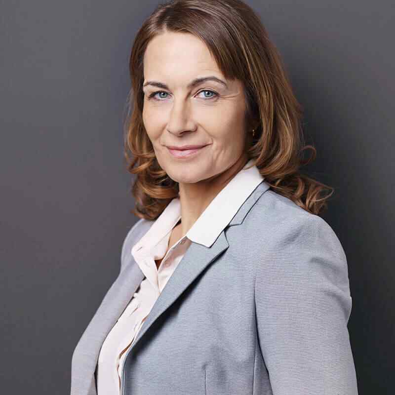 https://linniedardenlaw.com/wp-content/uploads/2019/10/inner_team_02.jpg
